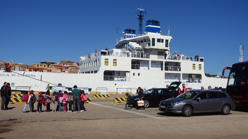 2016-05-03_103351 sardinien-2016.jpg - Palau - Fhre nach Maddalena